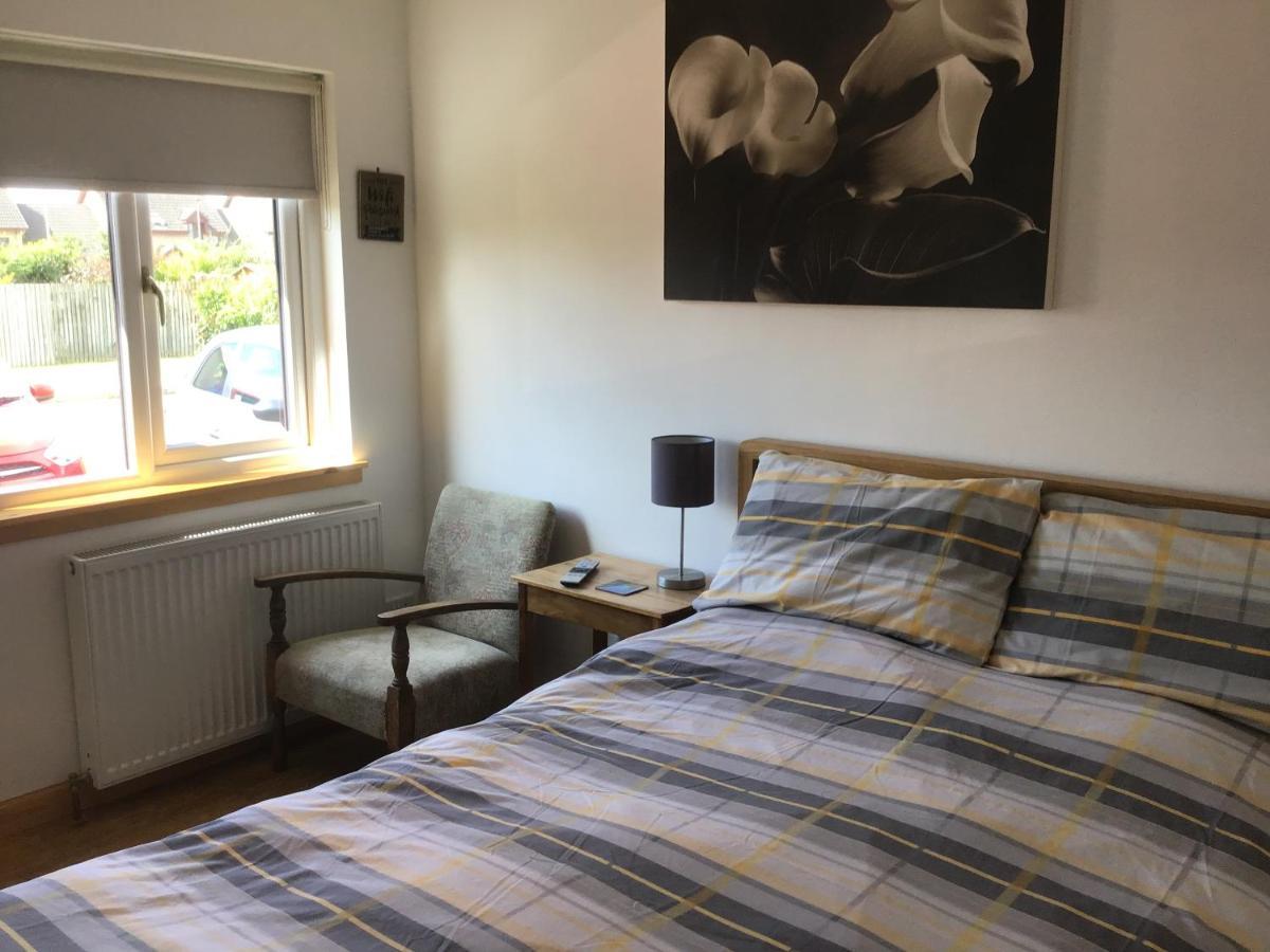 Exclusive Private Double Room, En-Suite Wet Room Private Entrance Forres Dış mekan fotoğraf